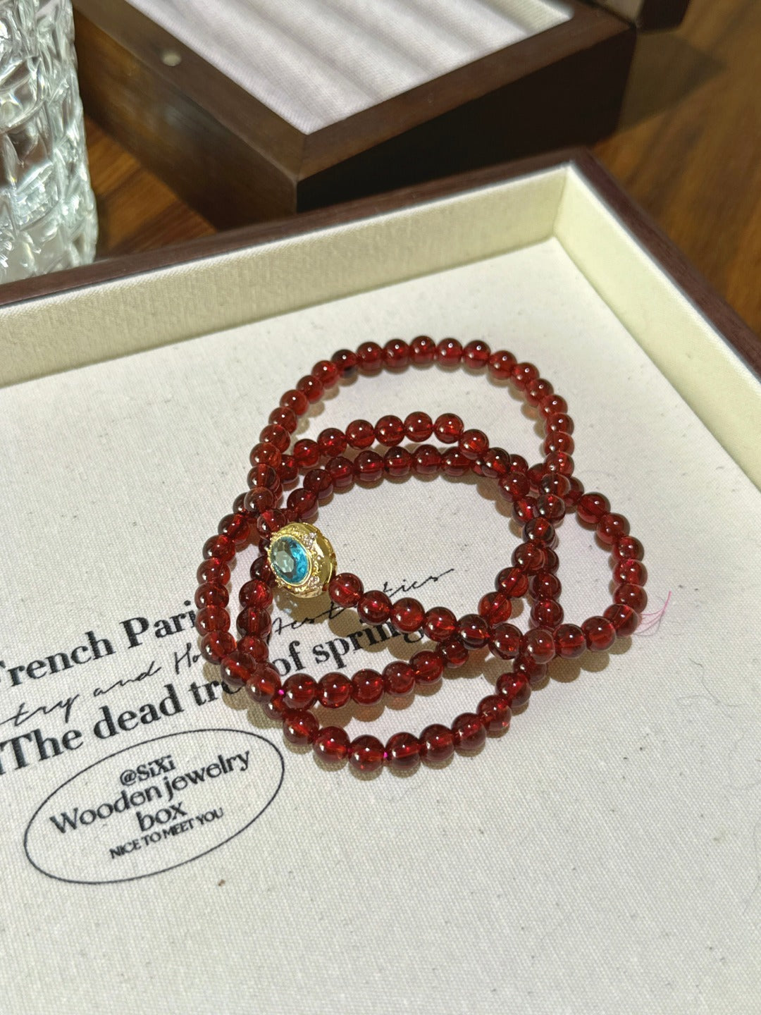 ▫️▪️ Garnet blue magic box multi-loop bracelet
